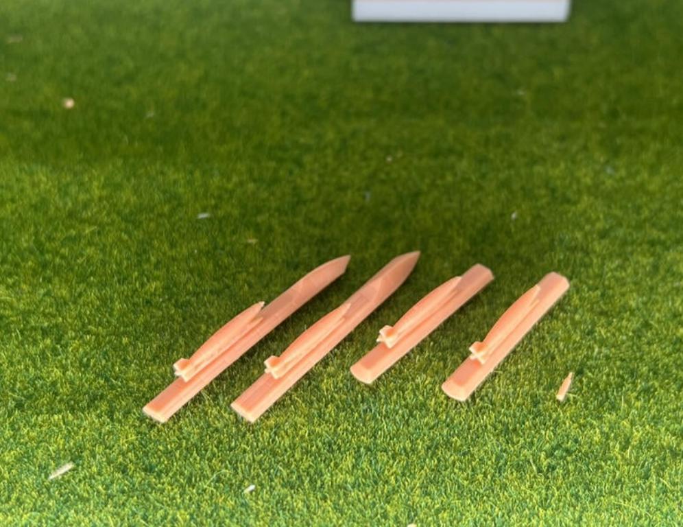 SW 3D resin kit no. 982 1/144 F-14 TARPS fuel tank bomb rack set