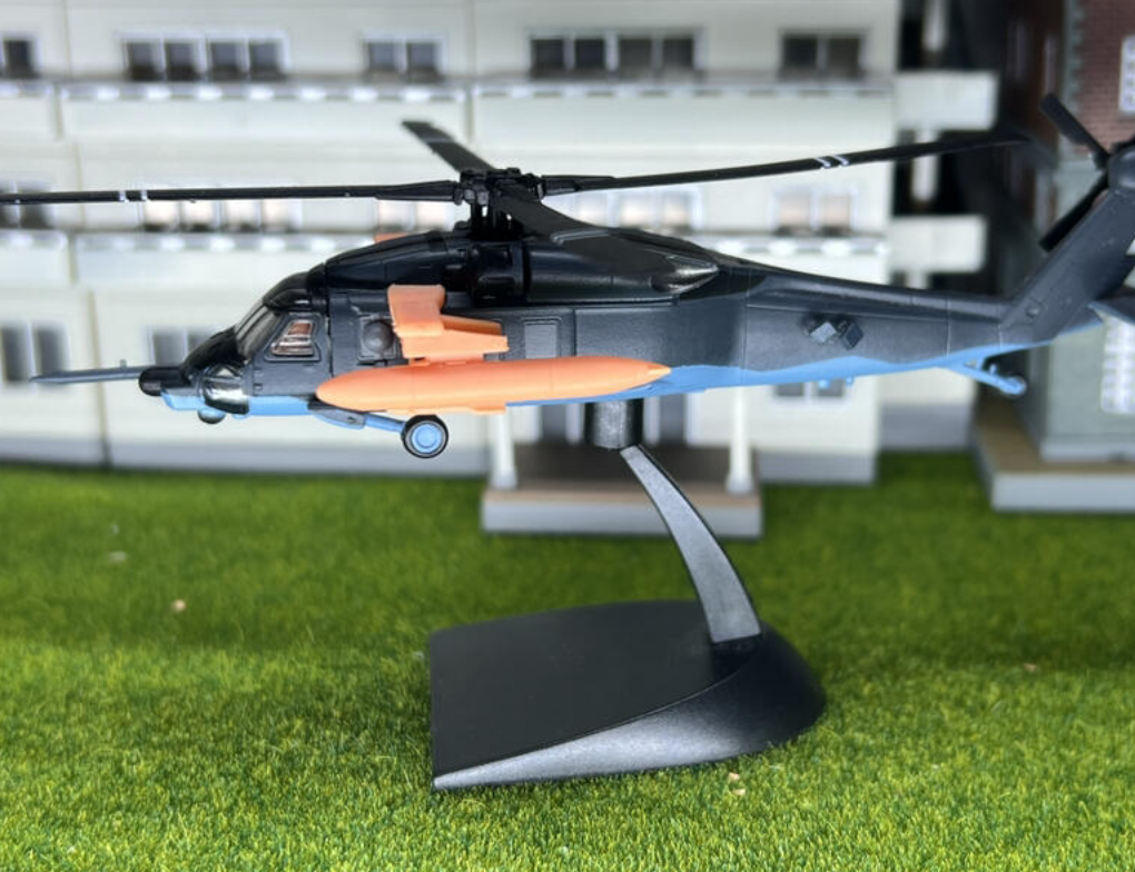 SW 3D resin kit no.899 1/144UH-60A Pylon, Fuel Tank, and Hellfire Missile Conversion Parts (Helicopter not included)