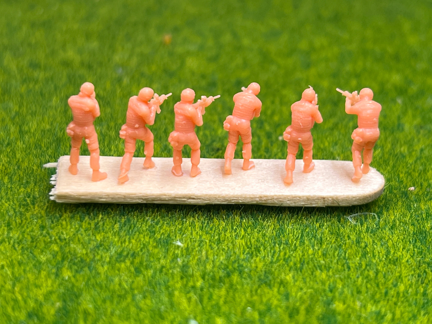SW 3D resin kit no.1250 1/144 SWAT 1-2