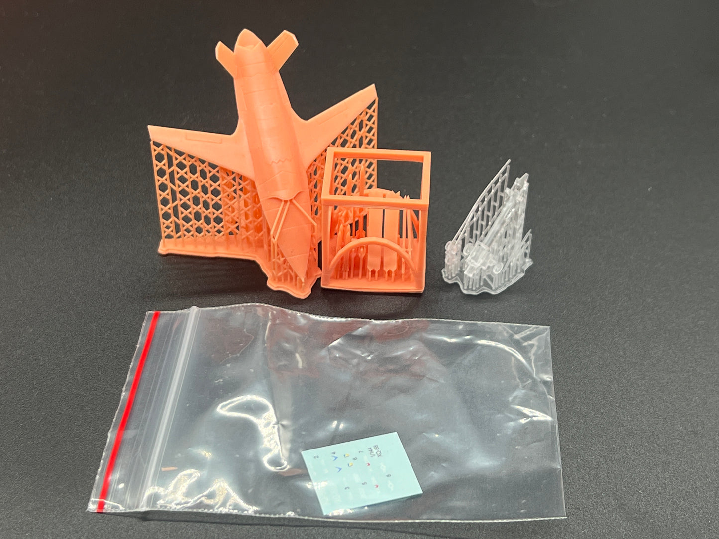 SW 3D resin kit 1/144 XQ-58 Valkyrie with Decal