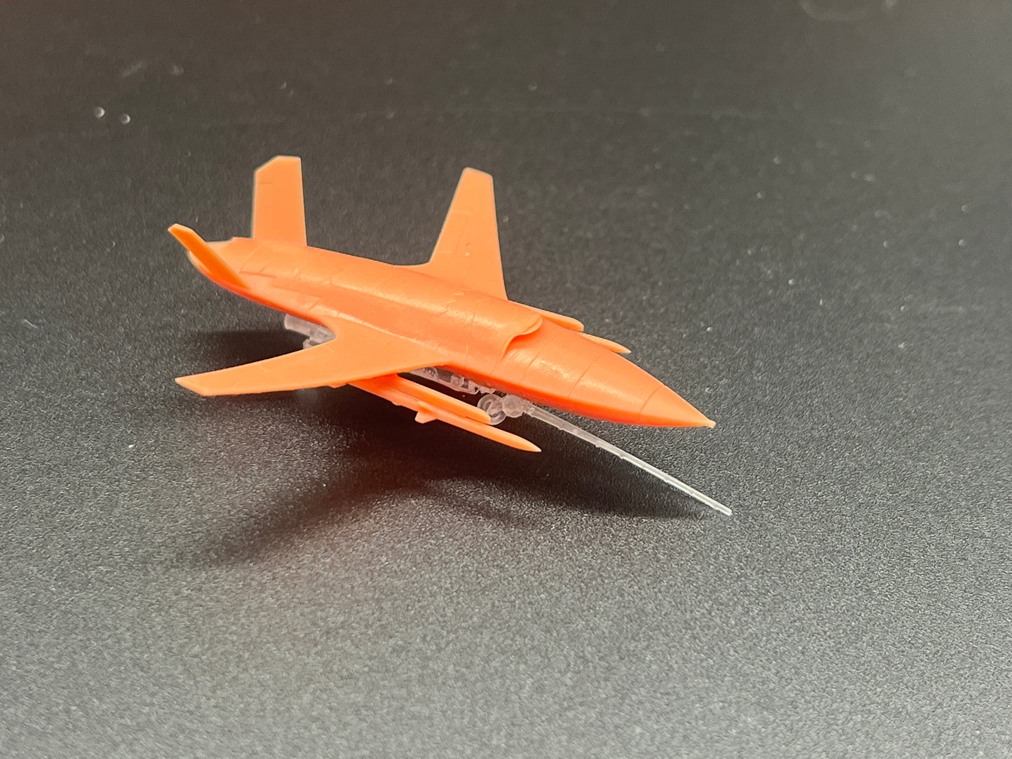 SW 3D resin kit 1/144 XQ-58 Valkyrie with Decal