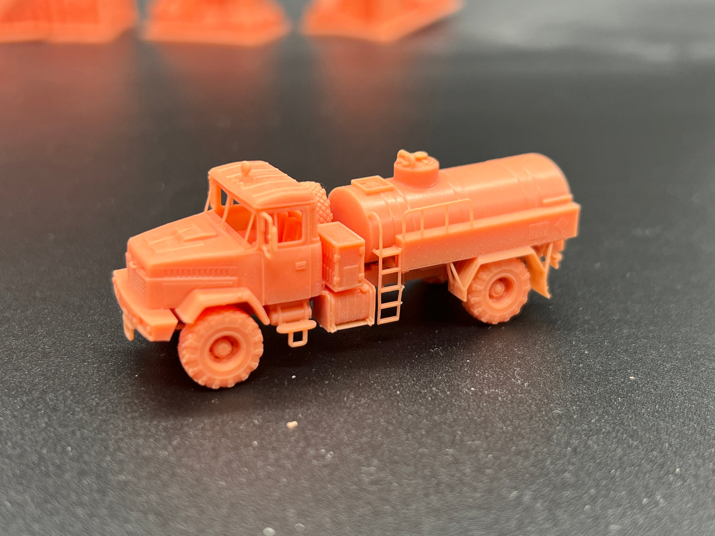 SW 3D resin kit no.1556 1/144 KRAZ 5233NE FUEL TRUCK