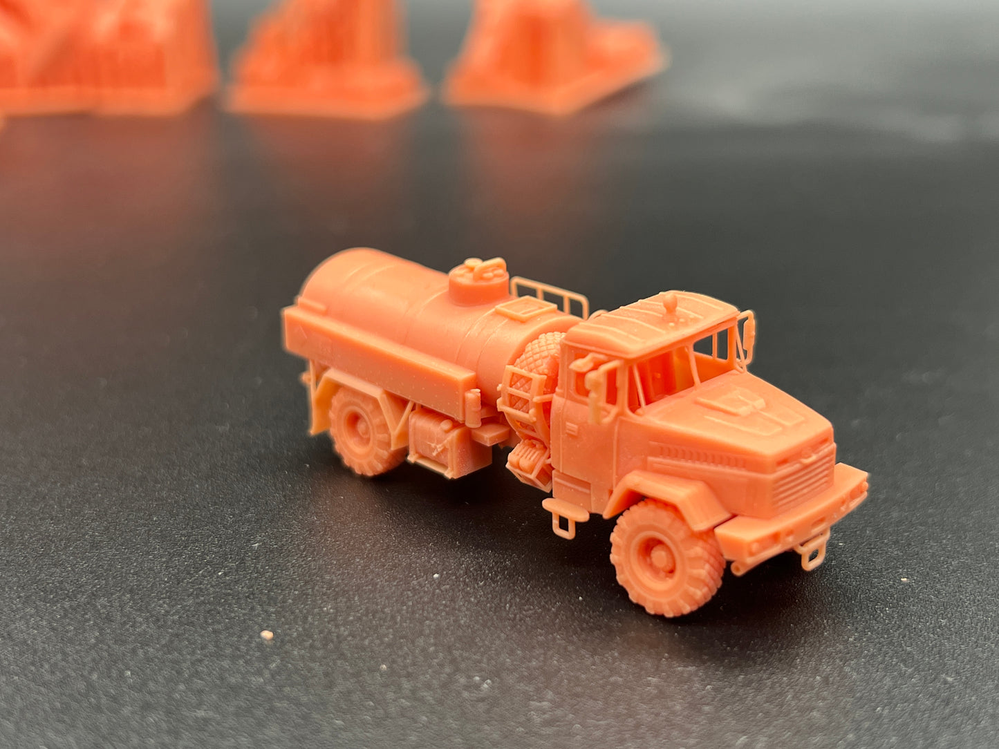 SW 3D resin kit no.1556 1/144 KRAZ 5233NE FUEL TRUCK