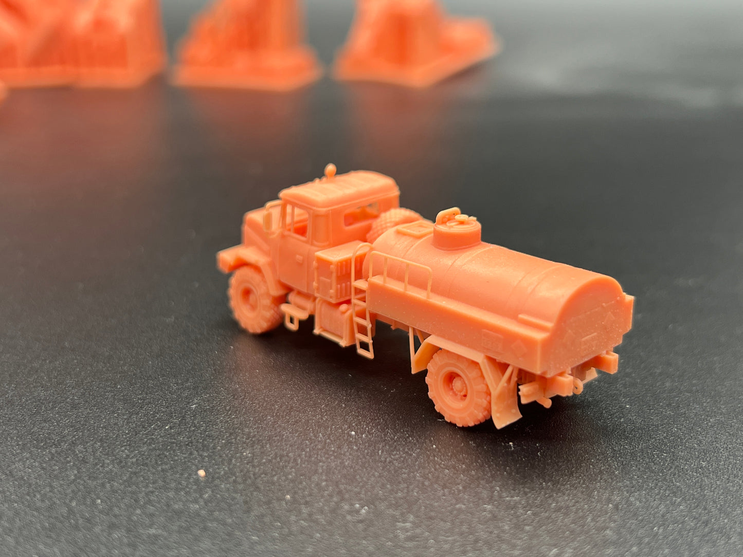 SW 3D resin kit no.1556 1/144 KRAZ 5233NE FUEL TRUCK