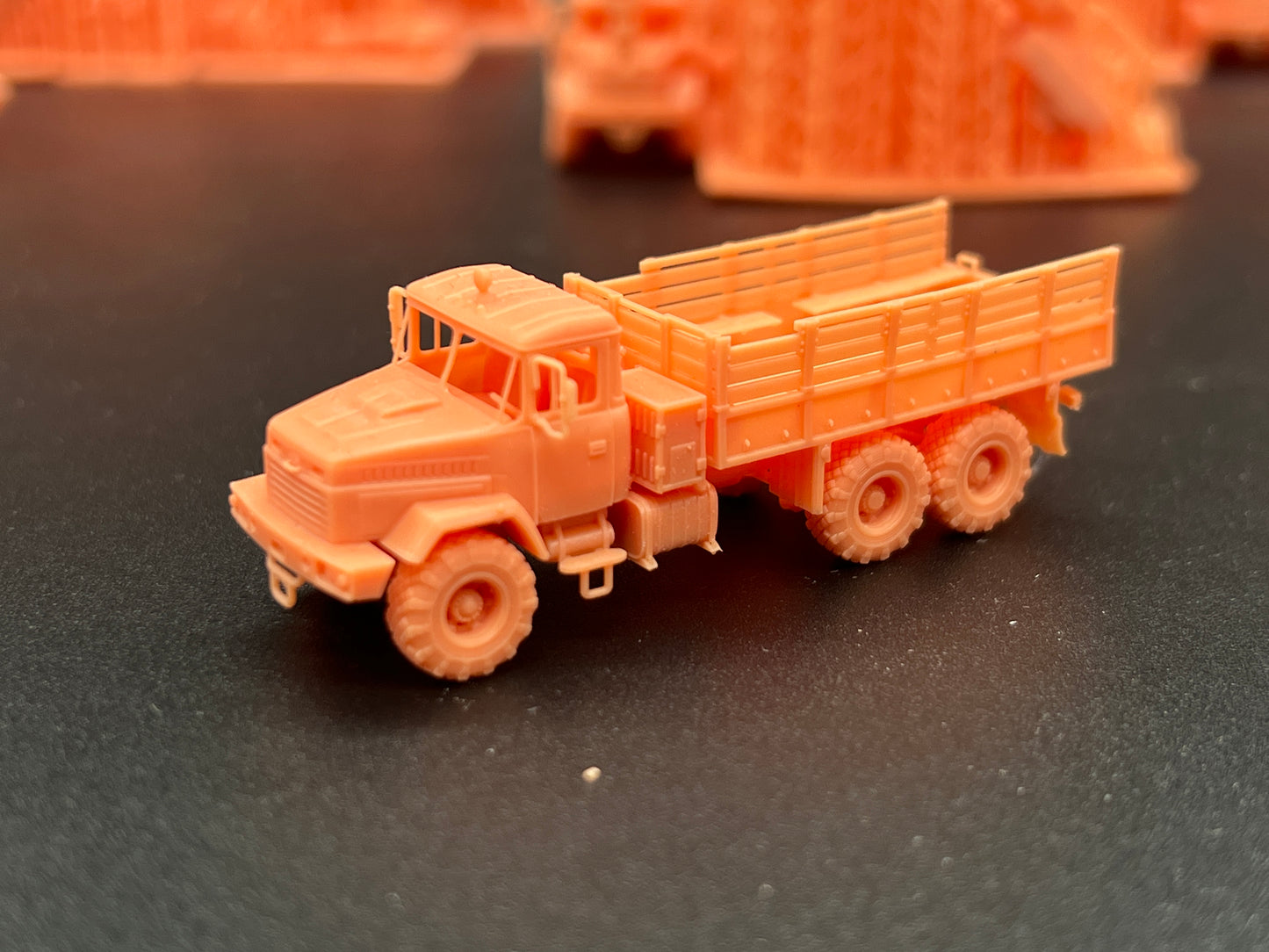 SW 3D resin kit no.1561 1/144 KRAZ 6322 FLATBED TRUCK 01