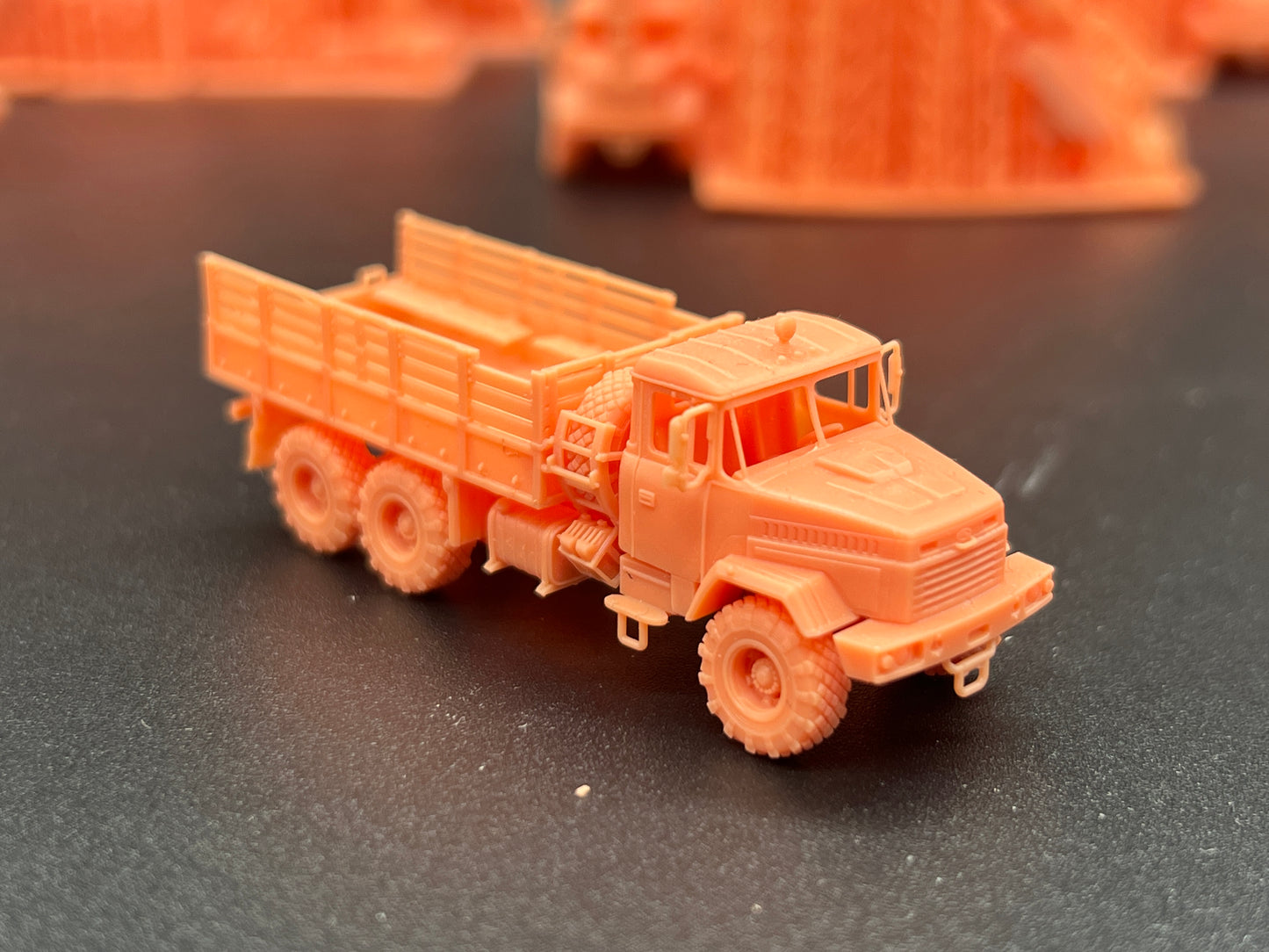 SW 3D resin kit no.1561 1/144 KRAZ 6322 FLATBED TRUCK 01