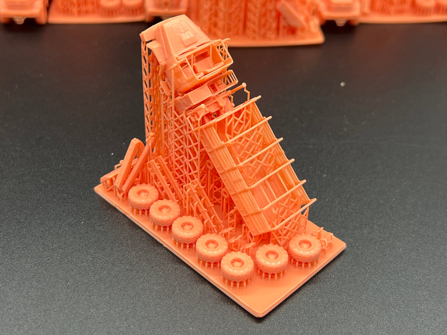 SW 3D resin kit no.1565 1/144 KRAZ 6322 MASTER 02