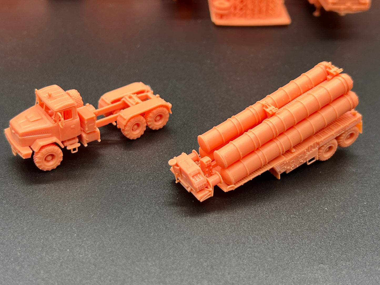 SW 3D resin kit no.1569 1/144 KRAZ 6446 + S300 PMU2