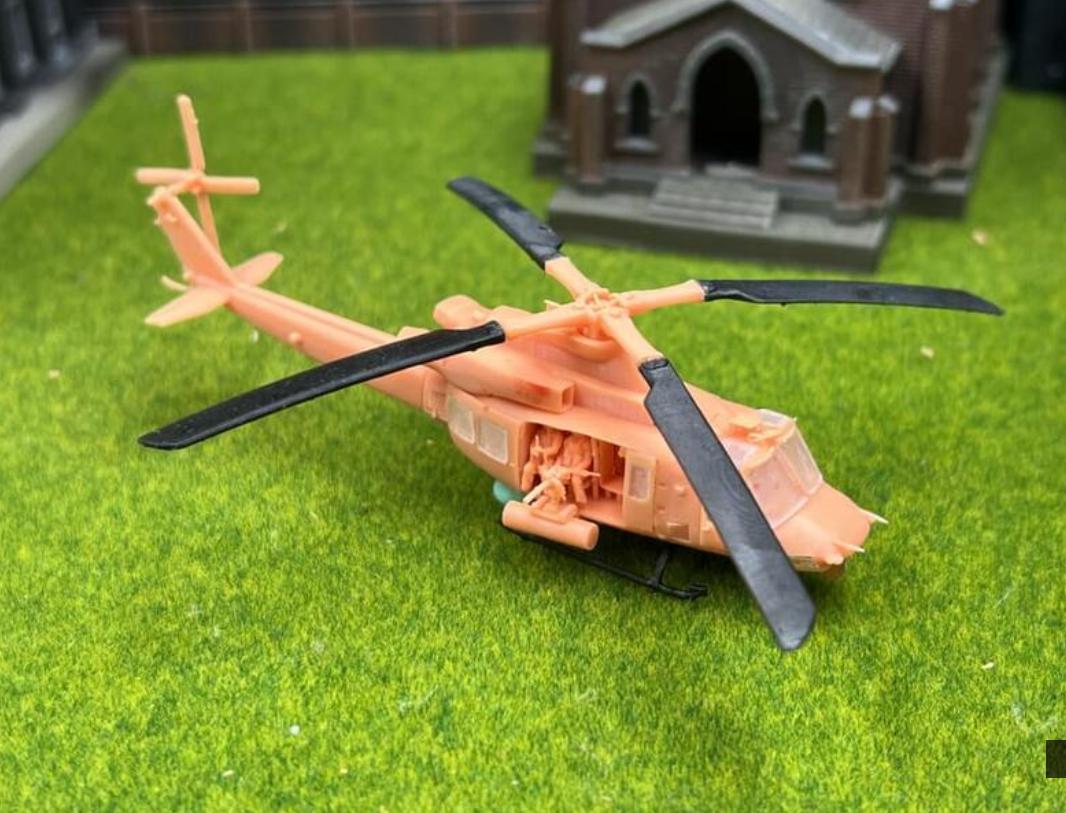 SW 3D resin kit no.1084 1/144 UH-1Y Venom