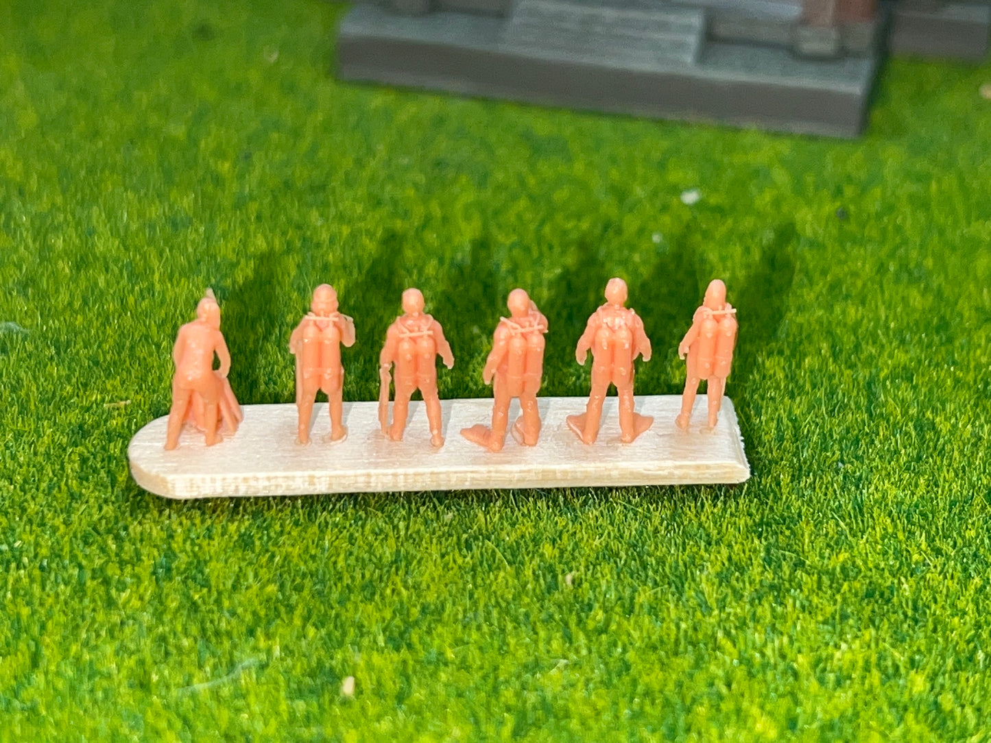 SW 3D resin kit no.1200 1/144 Divers 01