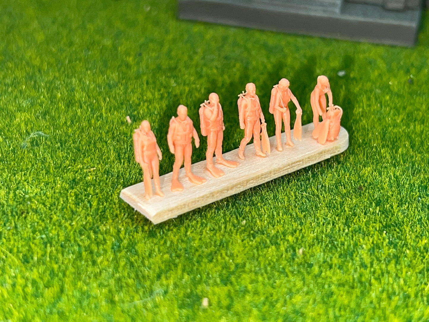 SW 3D resin kit no.1200 1/144 Divers 01
