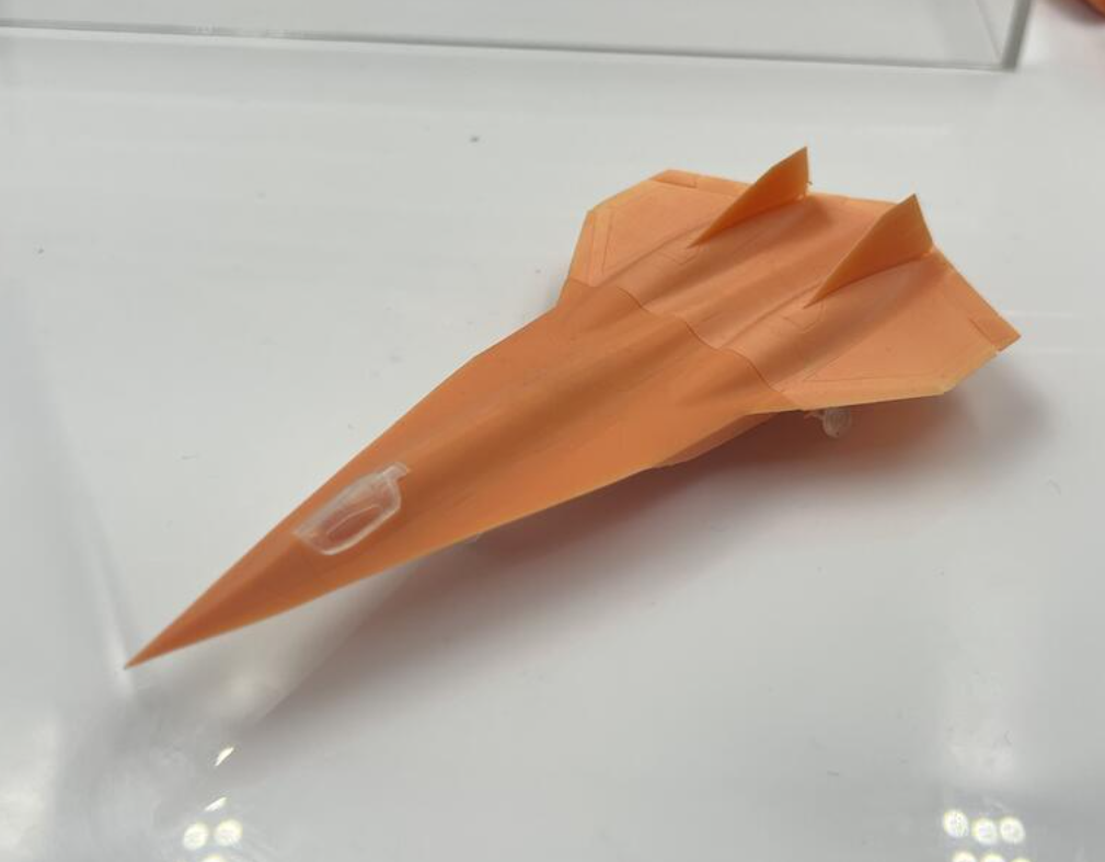 SW 3D resin kit no.1529 1/144 SR-72 Darkstar