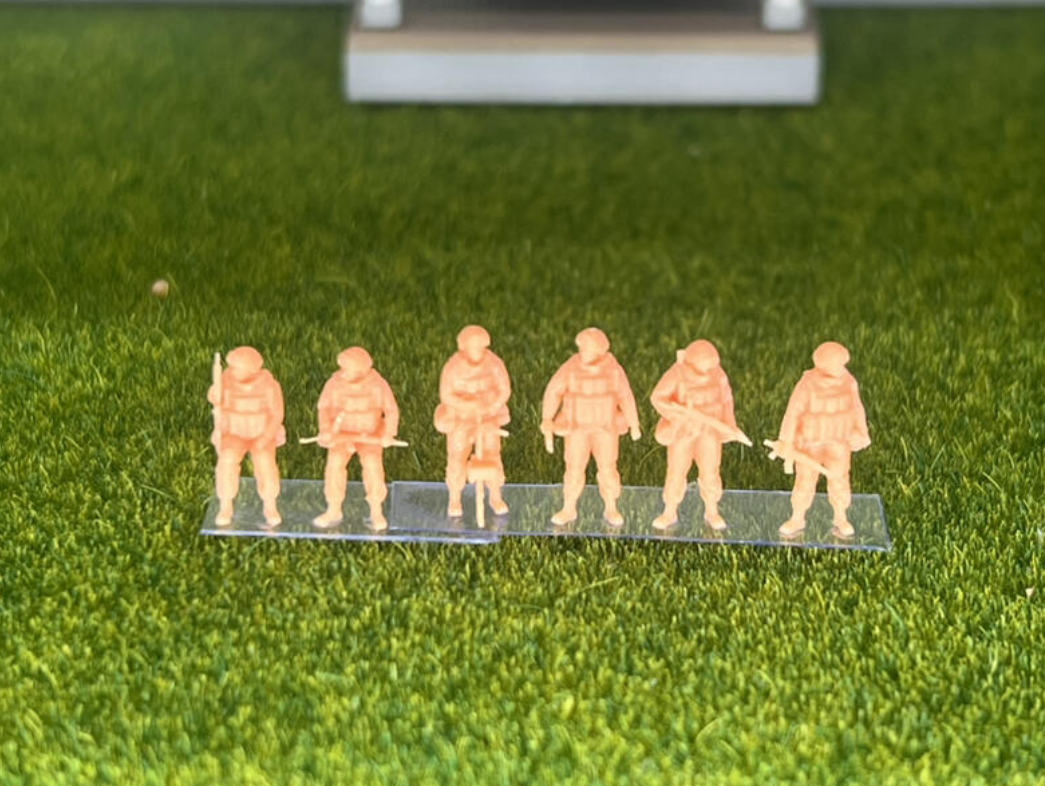 SW 3D resin kit no.879 1/144 Modern Russian Soldier 01