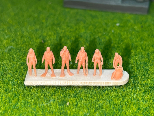 SW 3D resin kit no.1200 1/144 Divers 01